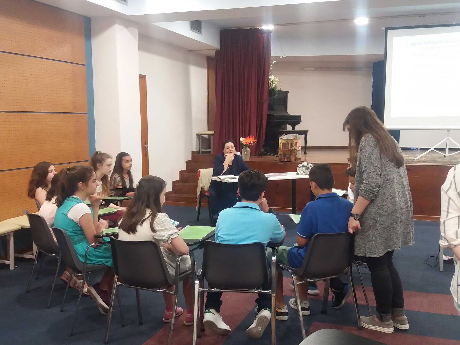 Συνεργατική δραστηριότητα μαθητών στην τάξη