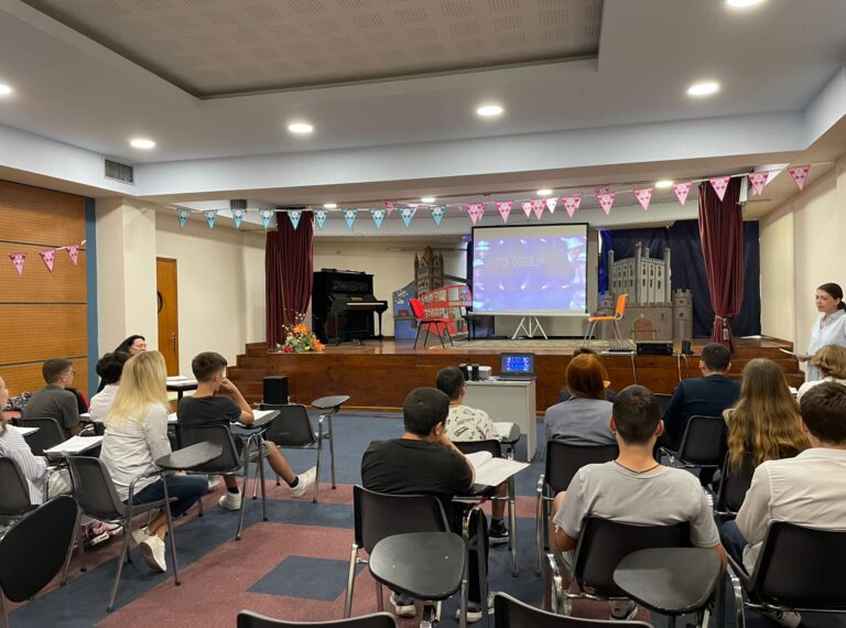Μαθητές σε project συνεντεύξεων